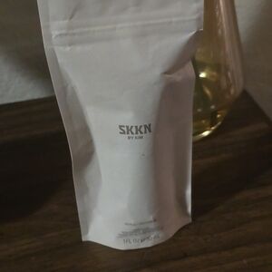 SKKN by Kim – Night Oil Restoring Treatment (REFILL) – 1 fl oz / 30 ml